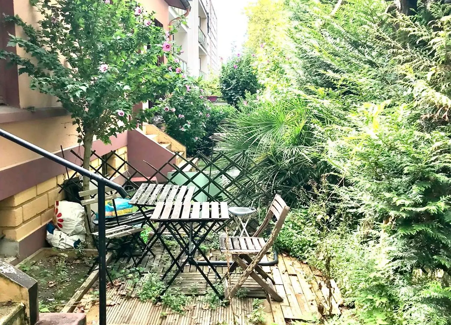 Guest house Luxueux Pavillon Grande Suites Familiales 4 Pax Avec Grand Jardin Et Balcon Bagneux  France