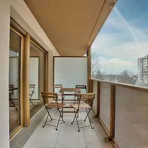 Private In Sharing Free Parking Bagneux (Hauts-de-Seine)
